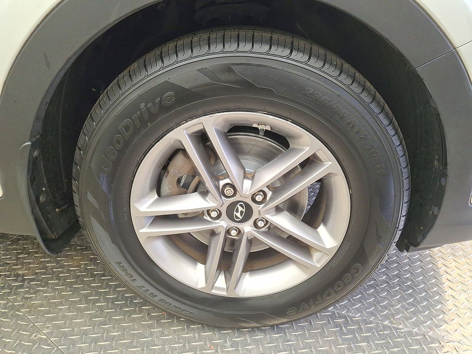 Used 2017 Hyundai Santa Fe Sport image 27