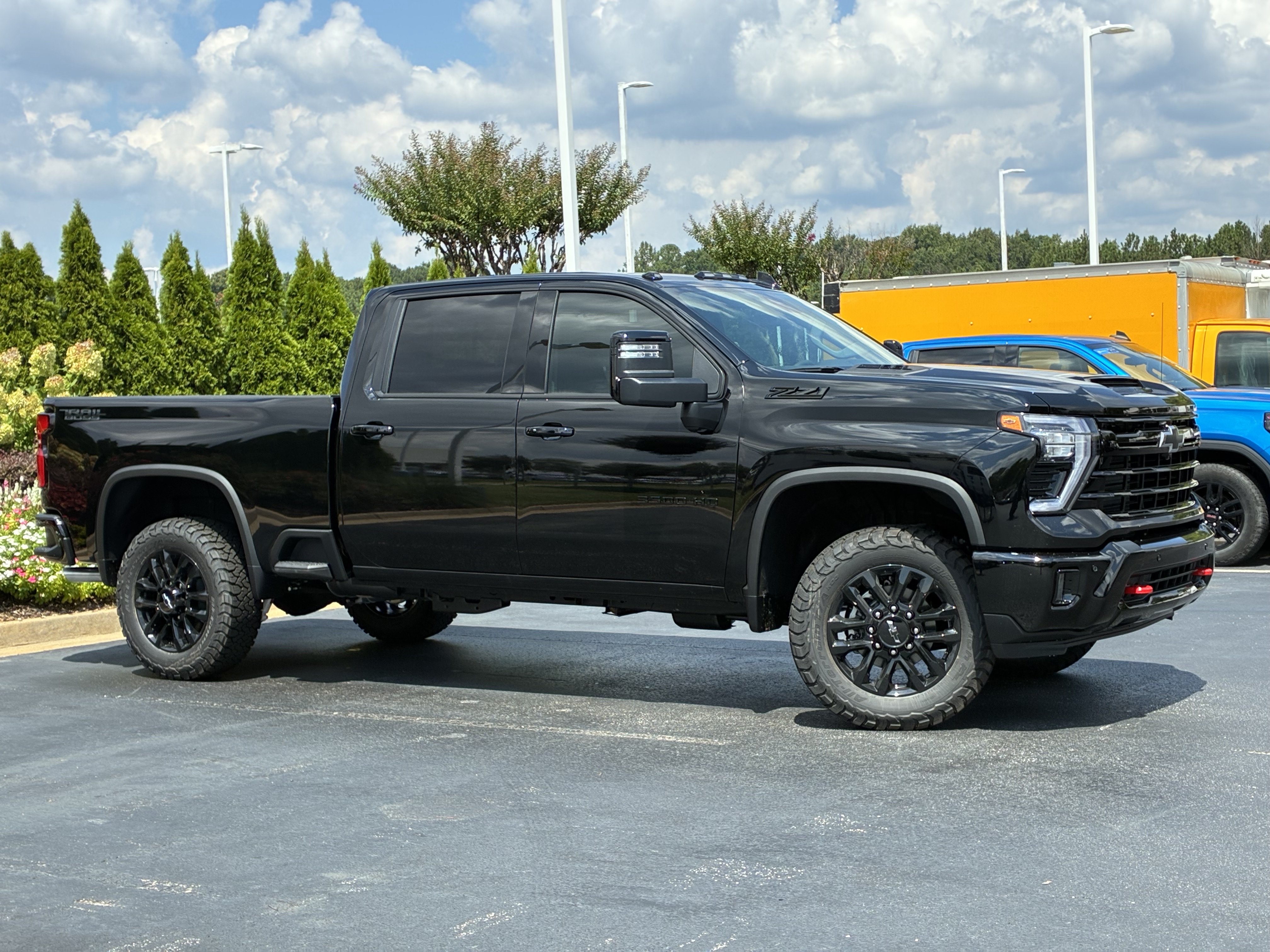 New 2026 Chevrolet Silverado 3500 LTZ w/ LTZ Plus Package AWD/4WD image 3