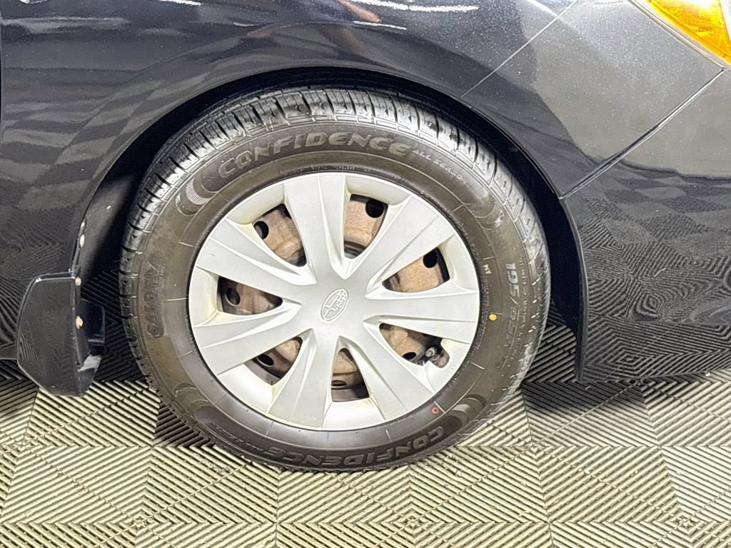 Used 2013 Subaru Impreza 2.0i AWD/4WD image 23