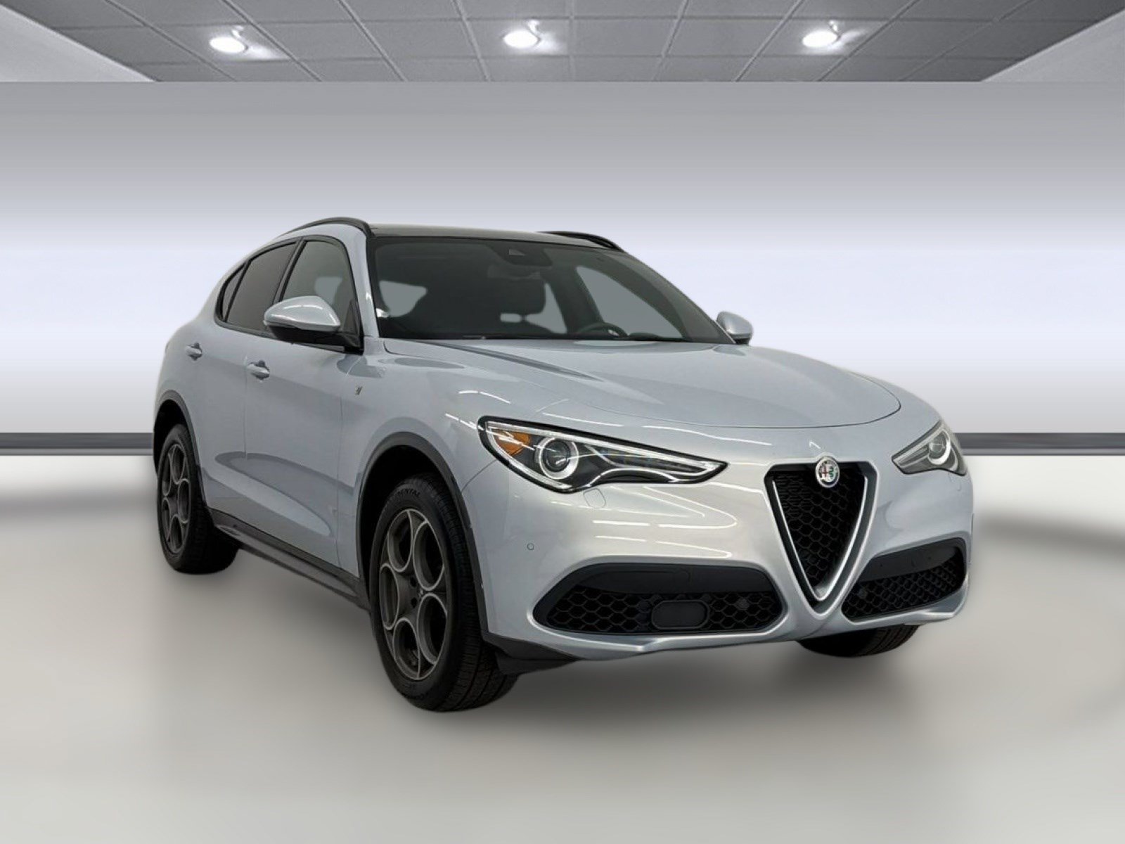 Used 2022 Alfa Romeo Stelvio Ti w/ Active Assist Plus Package AWD/4WD image 6