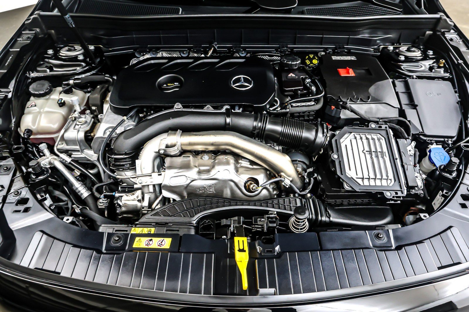 Certified 2025 Mercedes-Benz GLB 250 image 12