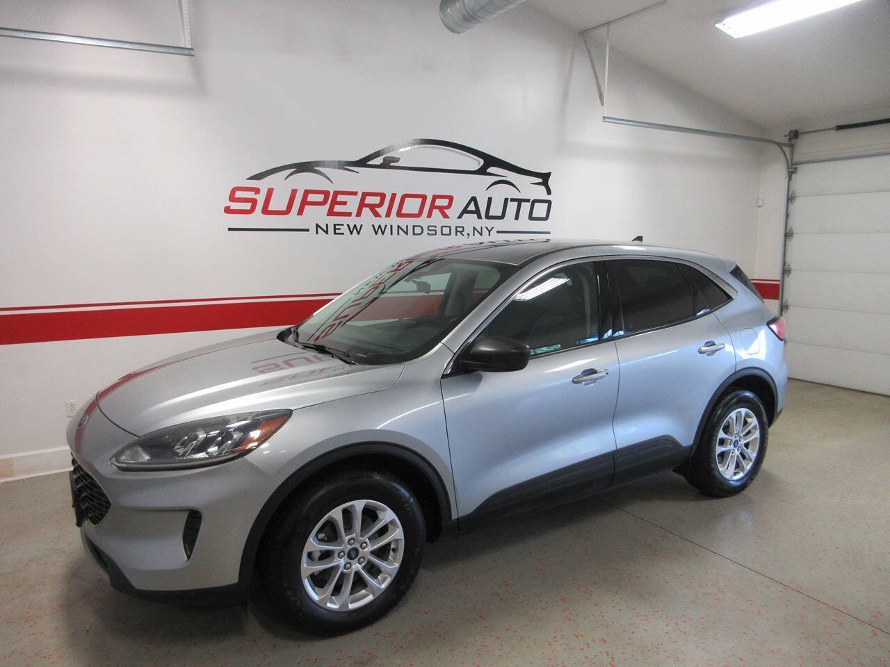 Used 2022 Ford Escape SE w/ Convenience Package AWD/4WD image 1