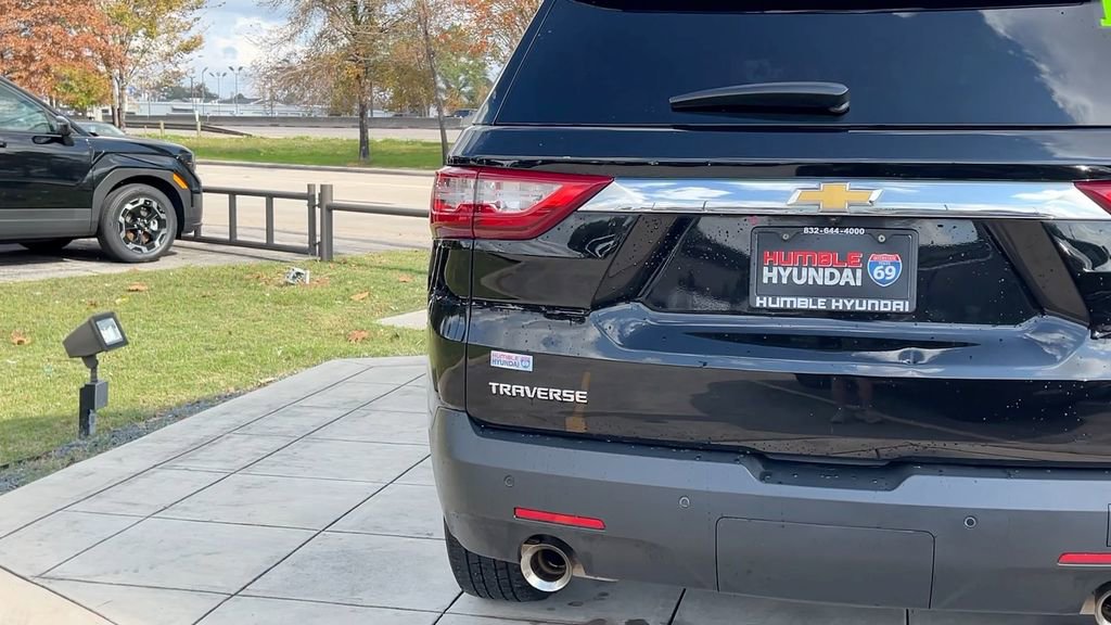 Used 2019 Chevrolet Traverse LT image 17