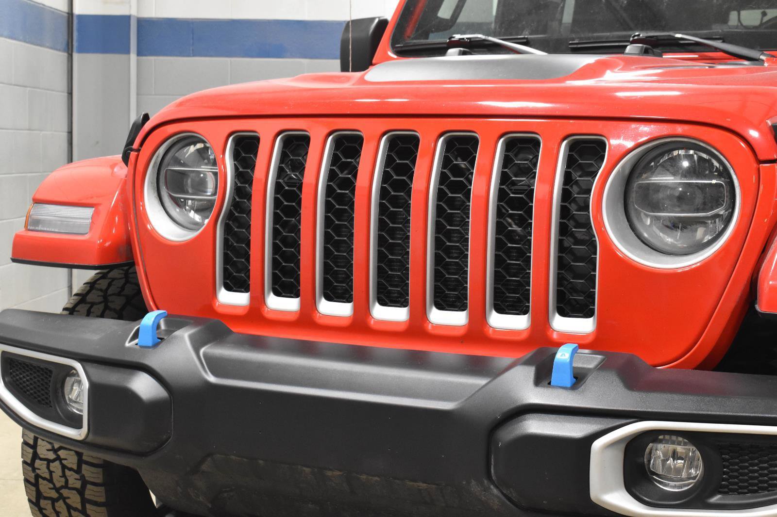 Used 2022 Jeep Wrangler Unlimited Sahara w/ Cold Weather Group image 31