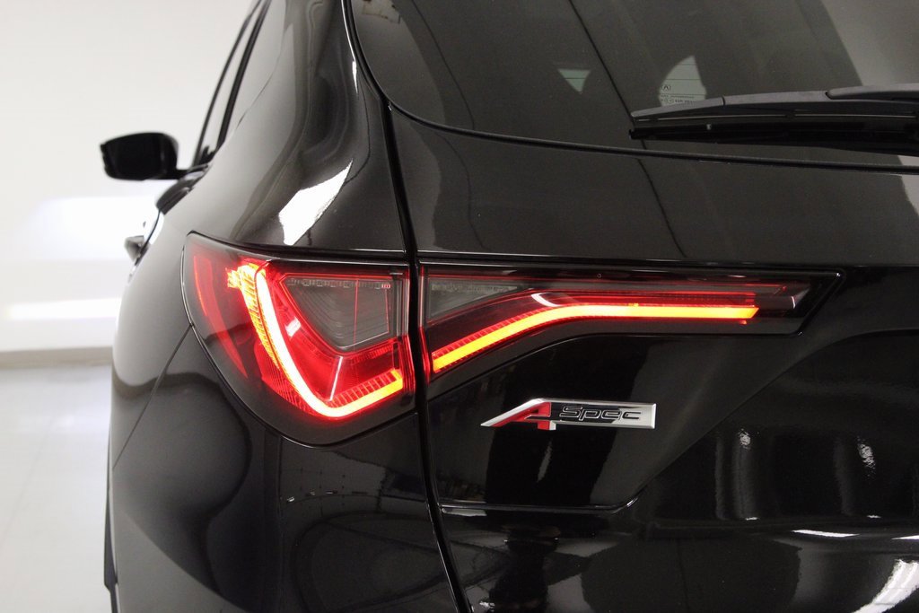 Used 2022 Acura MDX A-Spec image 11