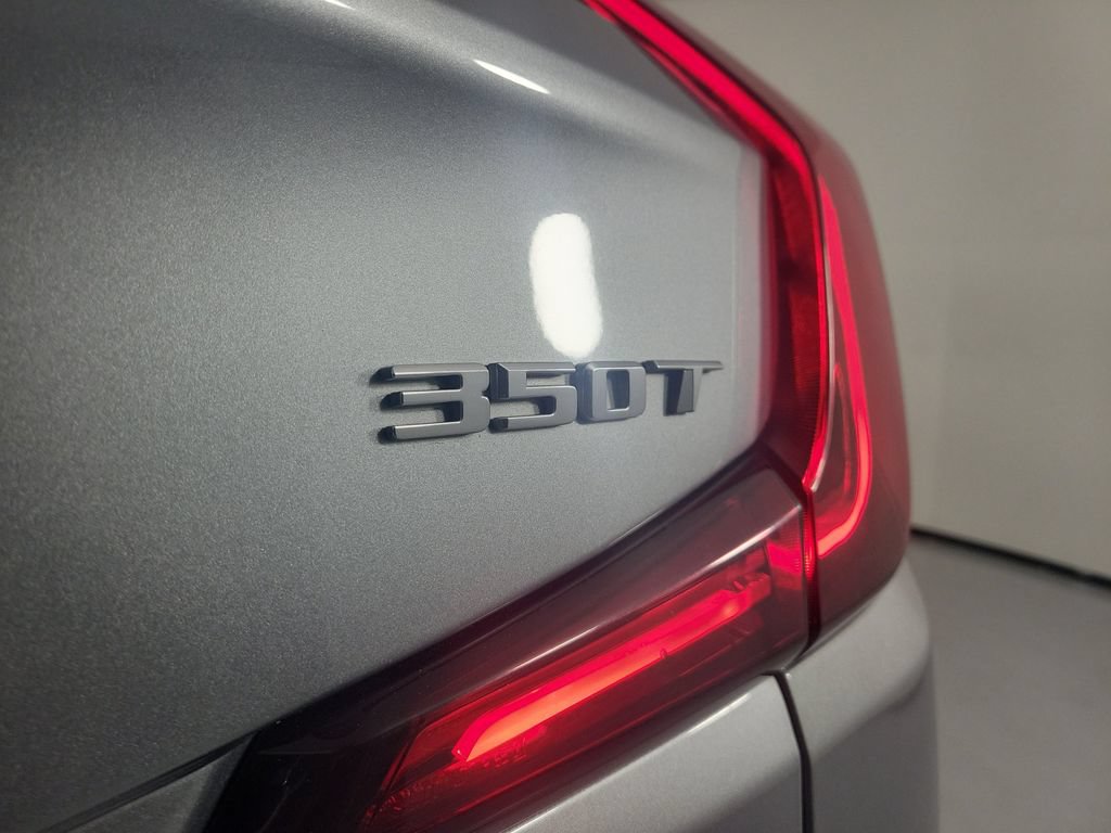 Used 2025 Cadillac XT4 Premium Luxury FWD image 5