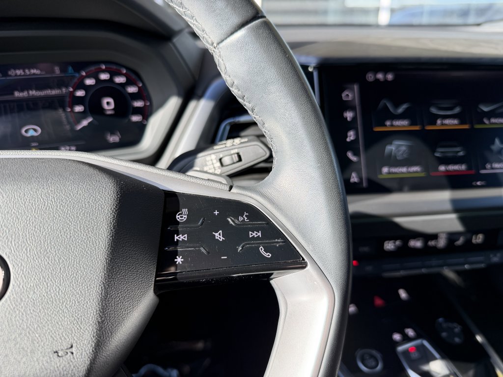 Used 2024 Audi Q4 e-tron Premium Plus w/ Premium Plus image 29