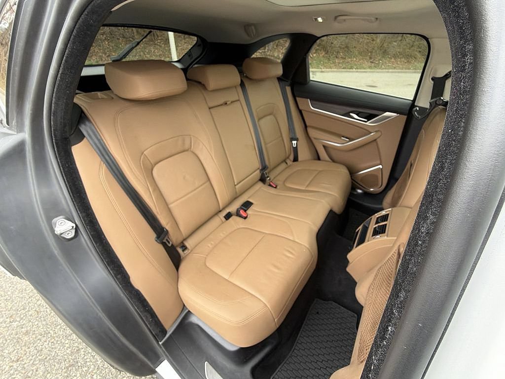 Used 2022 Jaguar F-PACE S AWD/4WD image 21