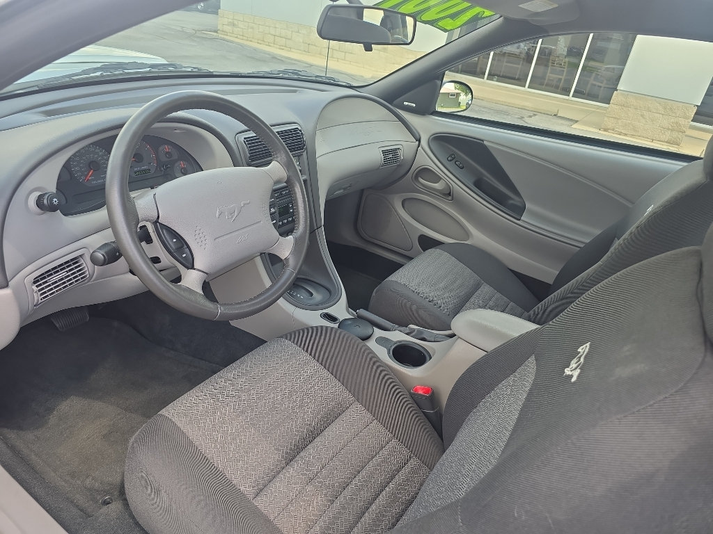 Used 2001 Ford Mustang GT RWD image 13