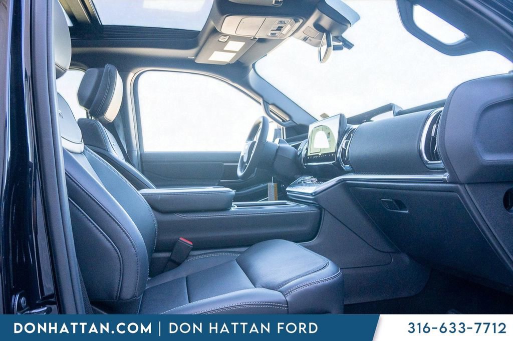 New 2026 Ford Expedition Max Platinum w/ Stealth Appearance Package AWD/4WD image 25