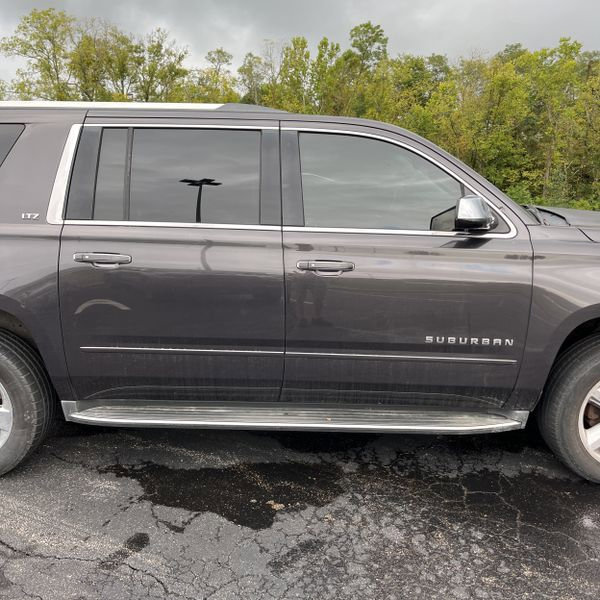 Used 2016 Chevrolet Suburban LTZ image 10
