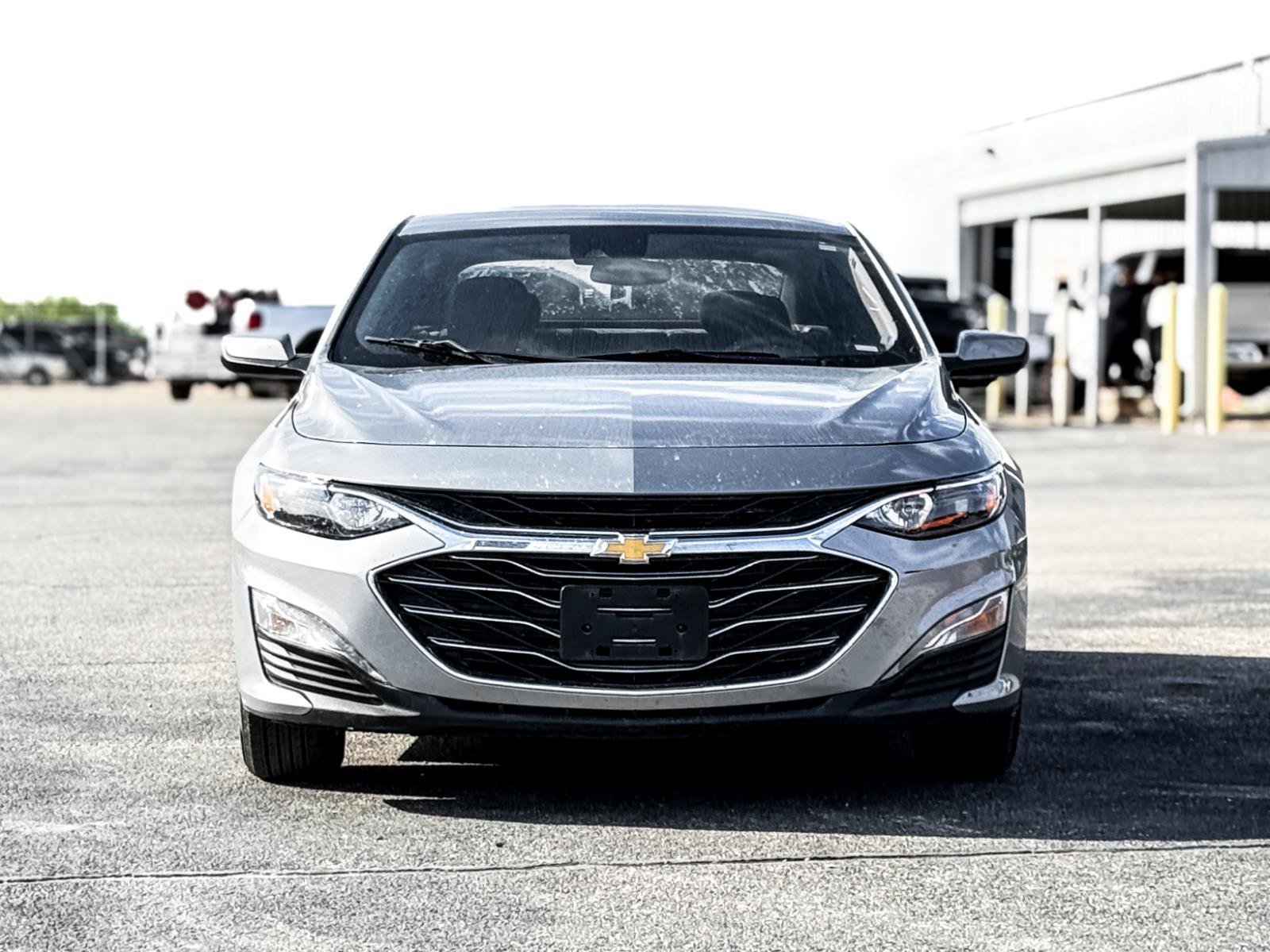 Used 2024 Chevrolet Malibu LT FWD image 2