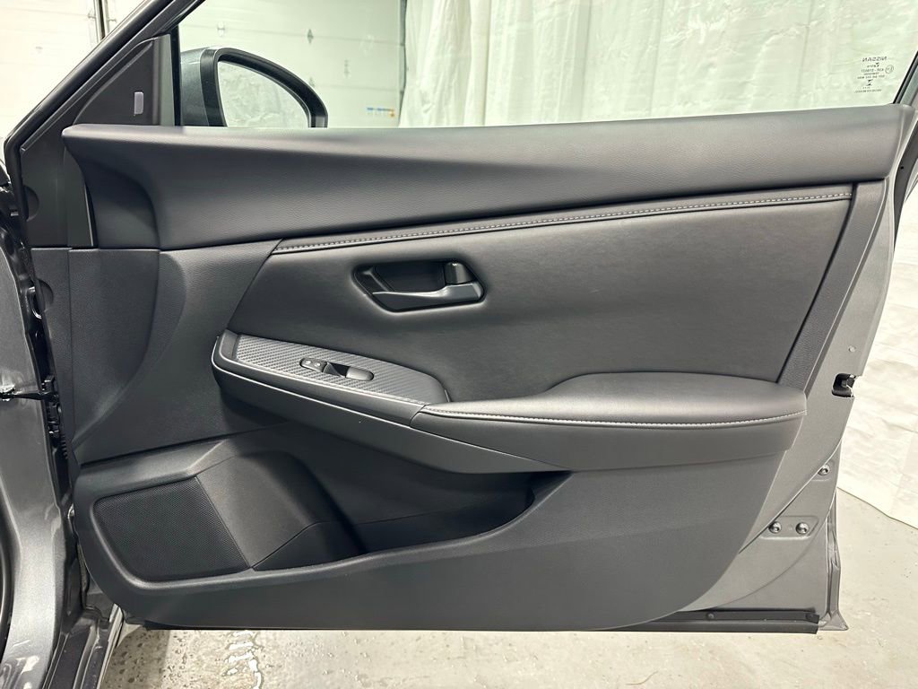 Used 2025 Nissan Sentra S image 48