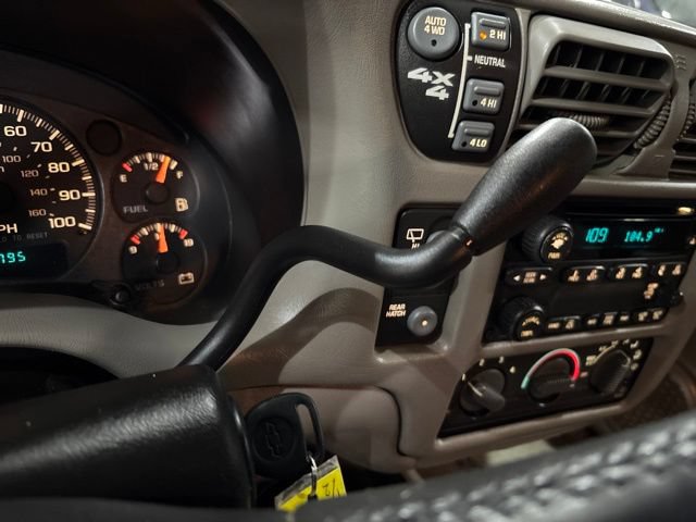 Used 2004 Chevrolet Blazer LS w/ Preferred Equipment Group AWD/4WD image 27