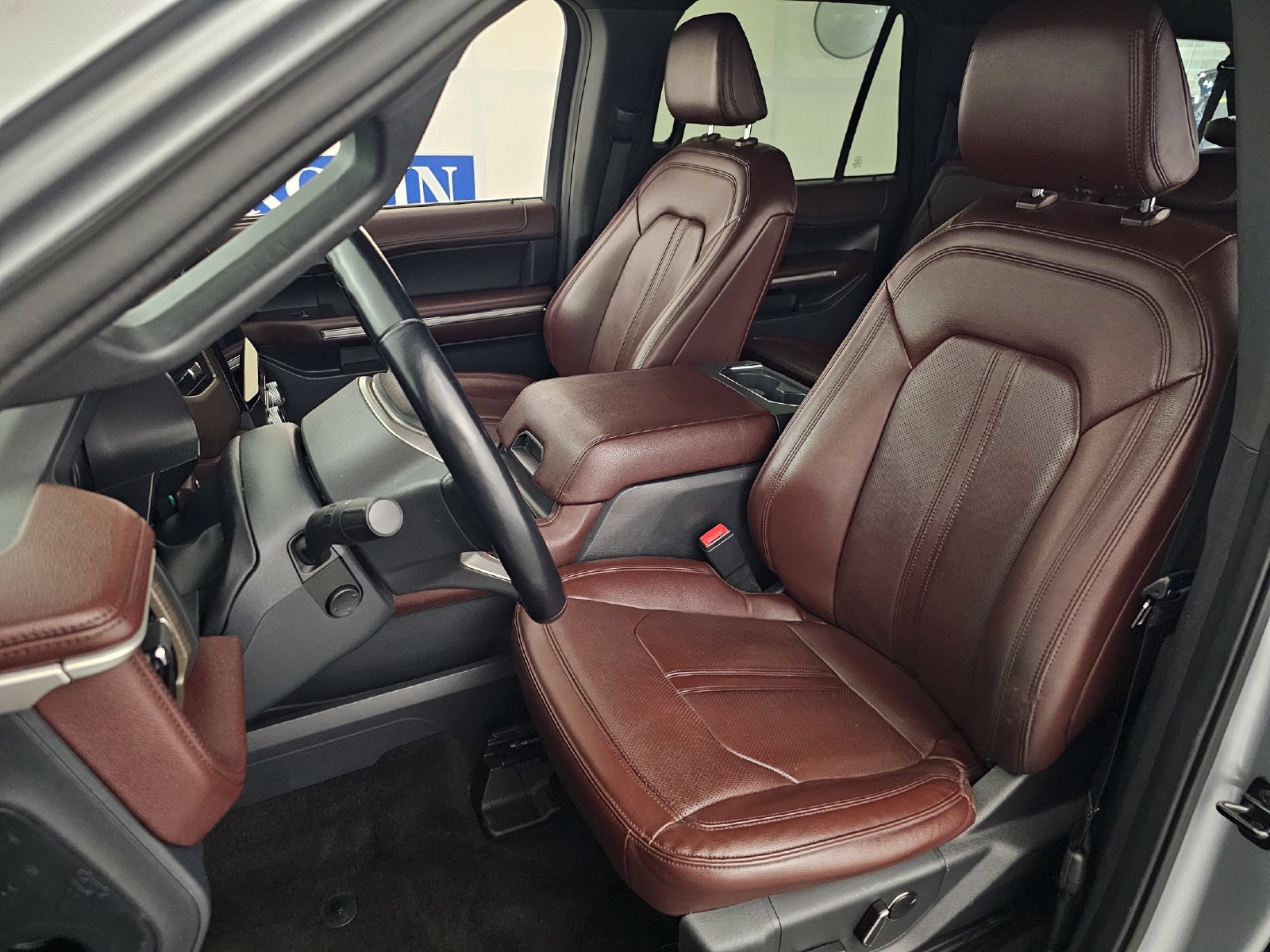 Used 2022 Ford Expedition Max Limited AWD/4WD image 7