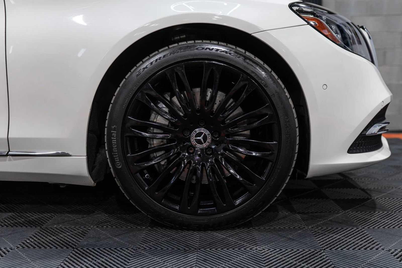 Used 2019 Mercedes-Benz S 560 Sedan image 12