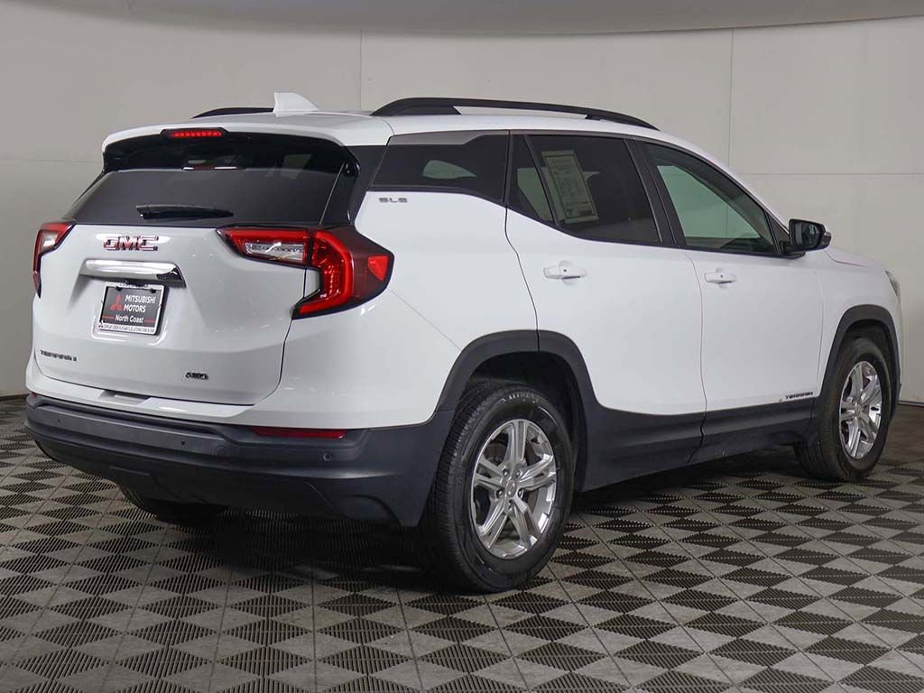 Used 2023 GMC Terrain SLE w/ Driver Convenience Package AWD/4WD image 12