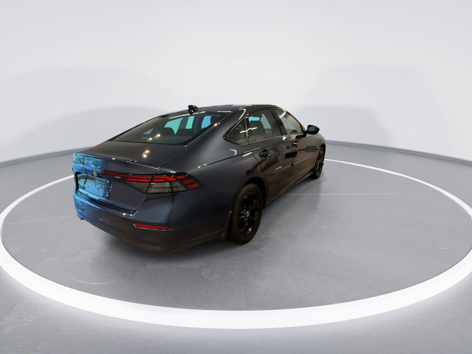 Used 2025 Honda Accord SE image 8
