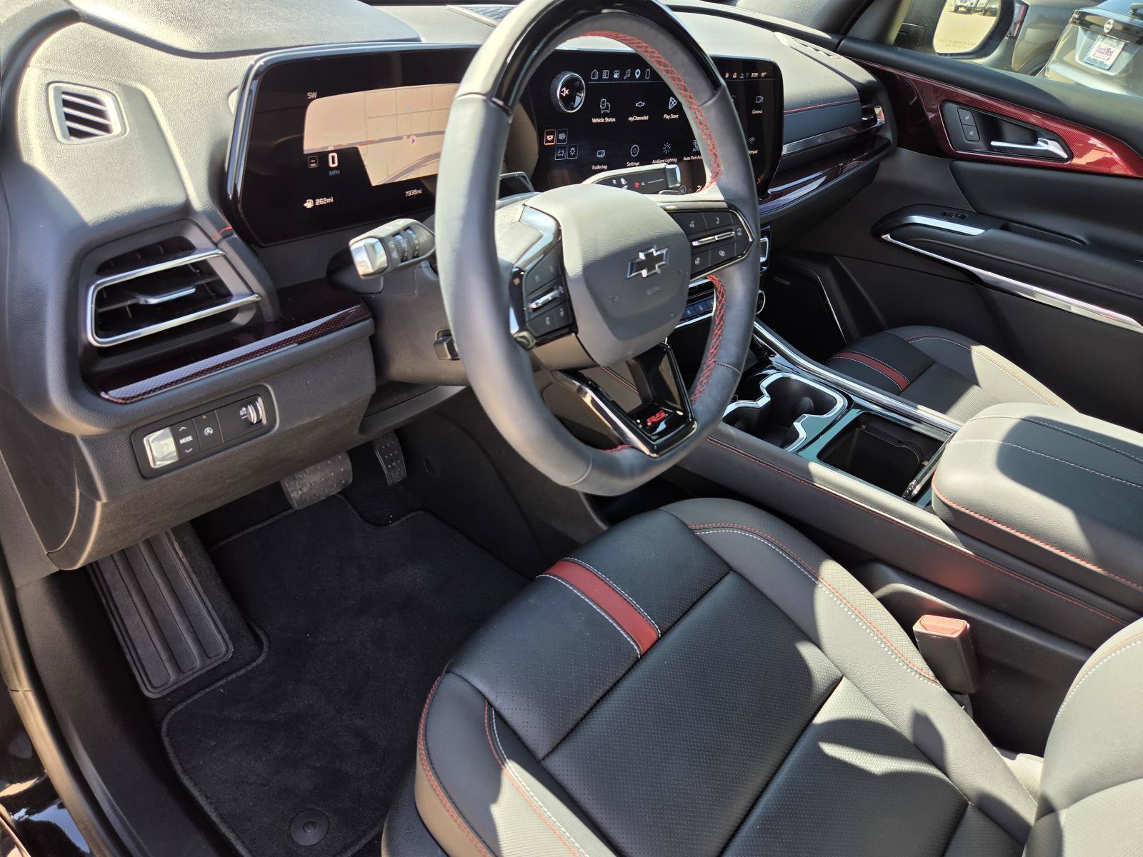 Used 2026 Chevrolet Traverse RS FWD image 27