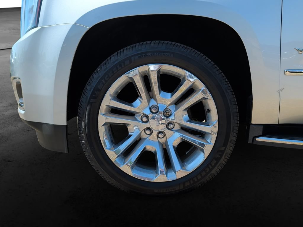 Used 2020 GMC Yukon XL SLT w/ Premium Edition AWD/4WD image 9