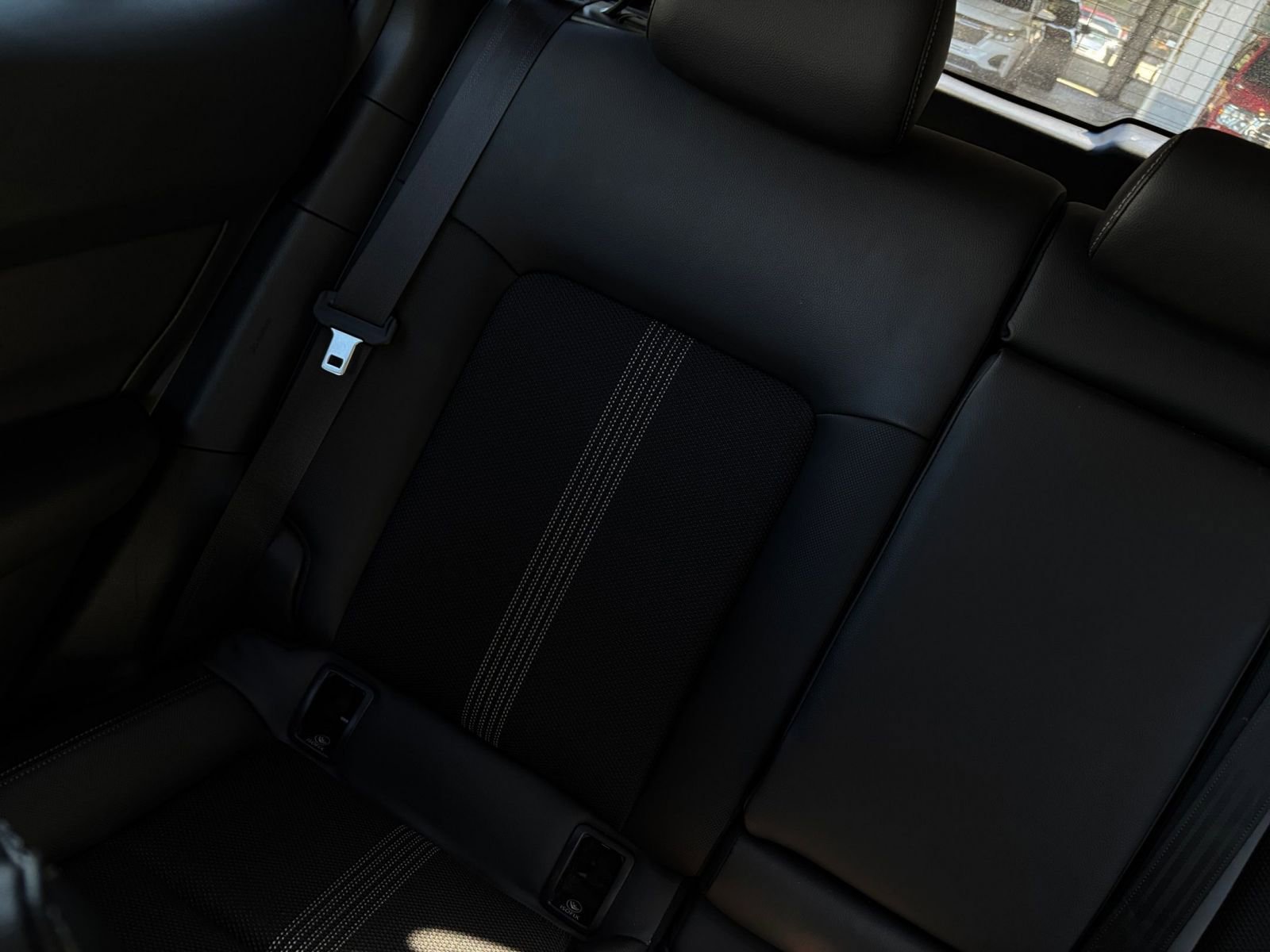 Used 2025 MAZDA CX-50 AWD 2.5 S w/ Preferred Package image 39