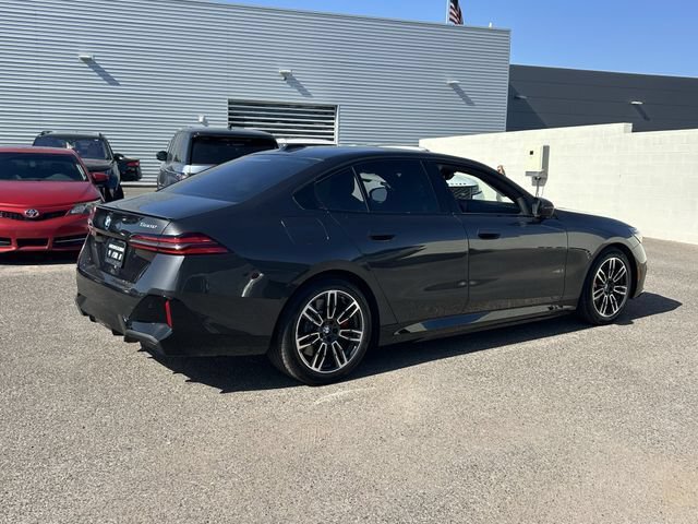 New 2026 BMW 550e xDrive w/ Premium Package AWD/4WD image 6