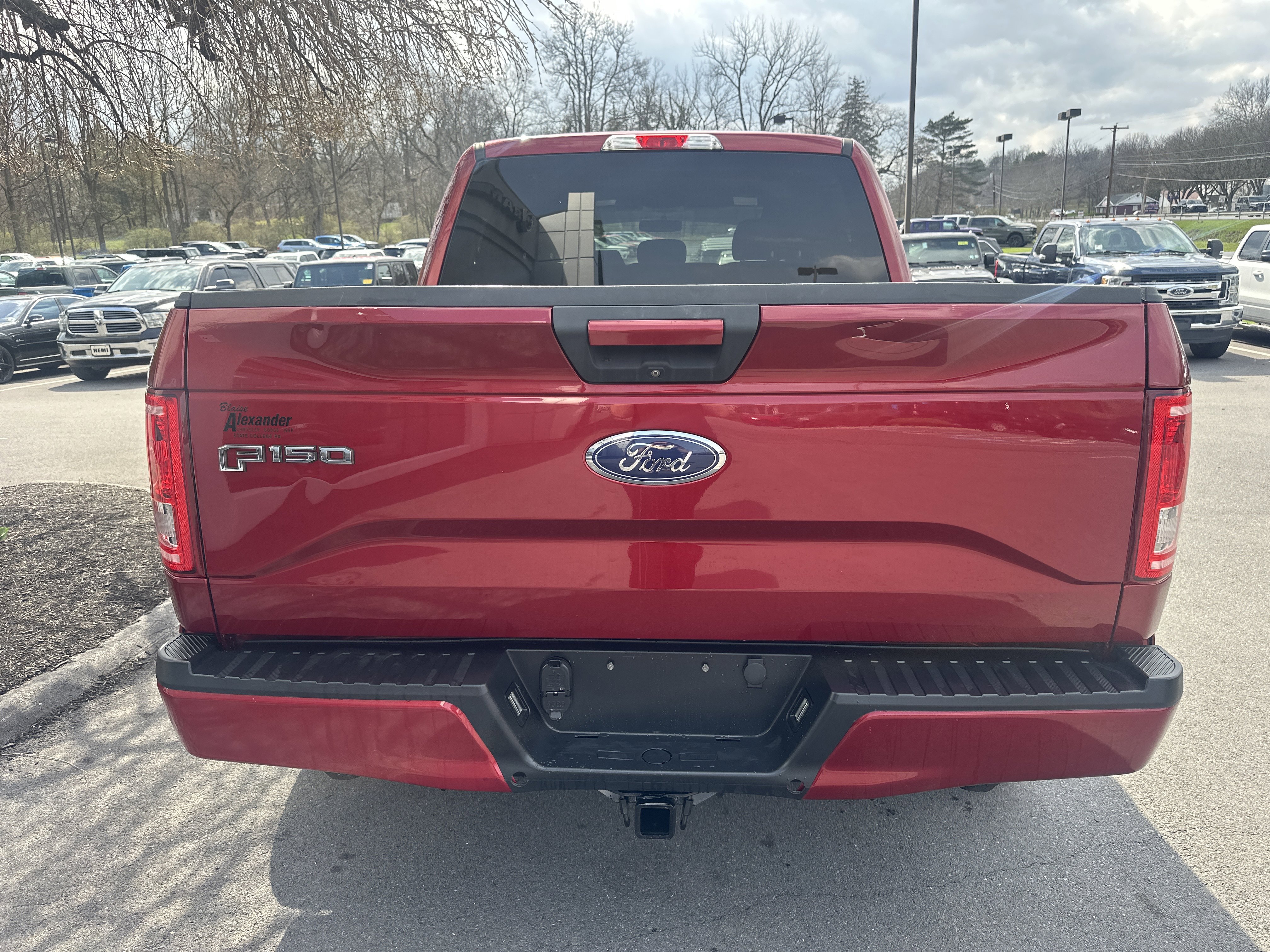 Used 2015 Ford F150 XLT w/ Equipment Group 301A Mid image 4