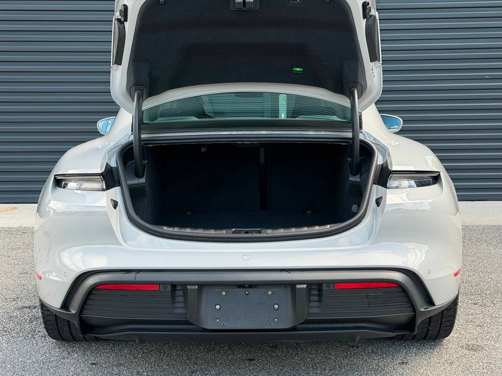 Certified 2022 Porsche Taycan RWD image 16