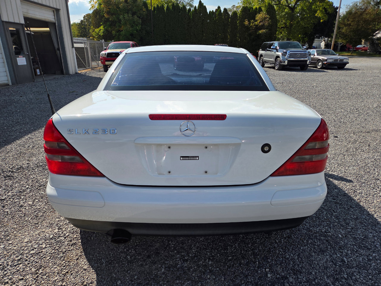 Used 1998 Mercedes-Benz SLK 230 image 4
