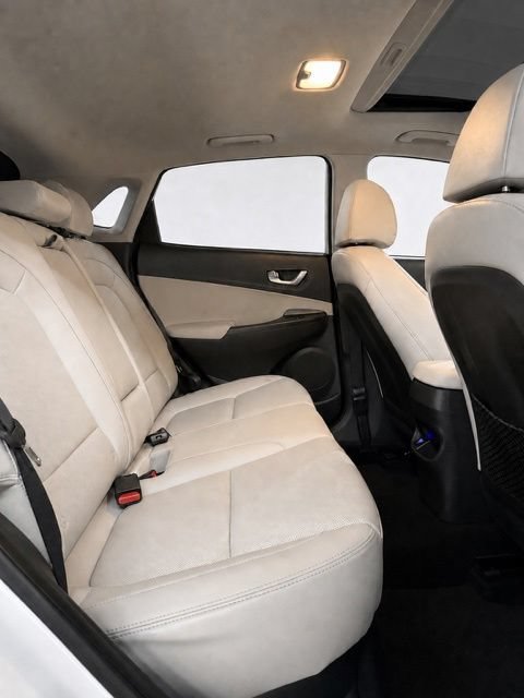 Used 2023 Hyundai Kona Limited AWD/4WD image 18