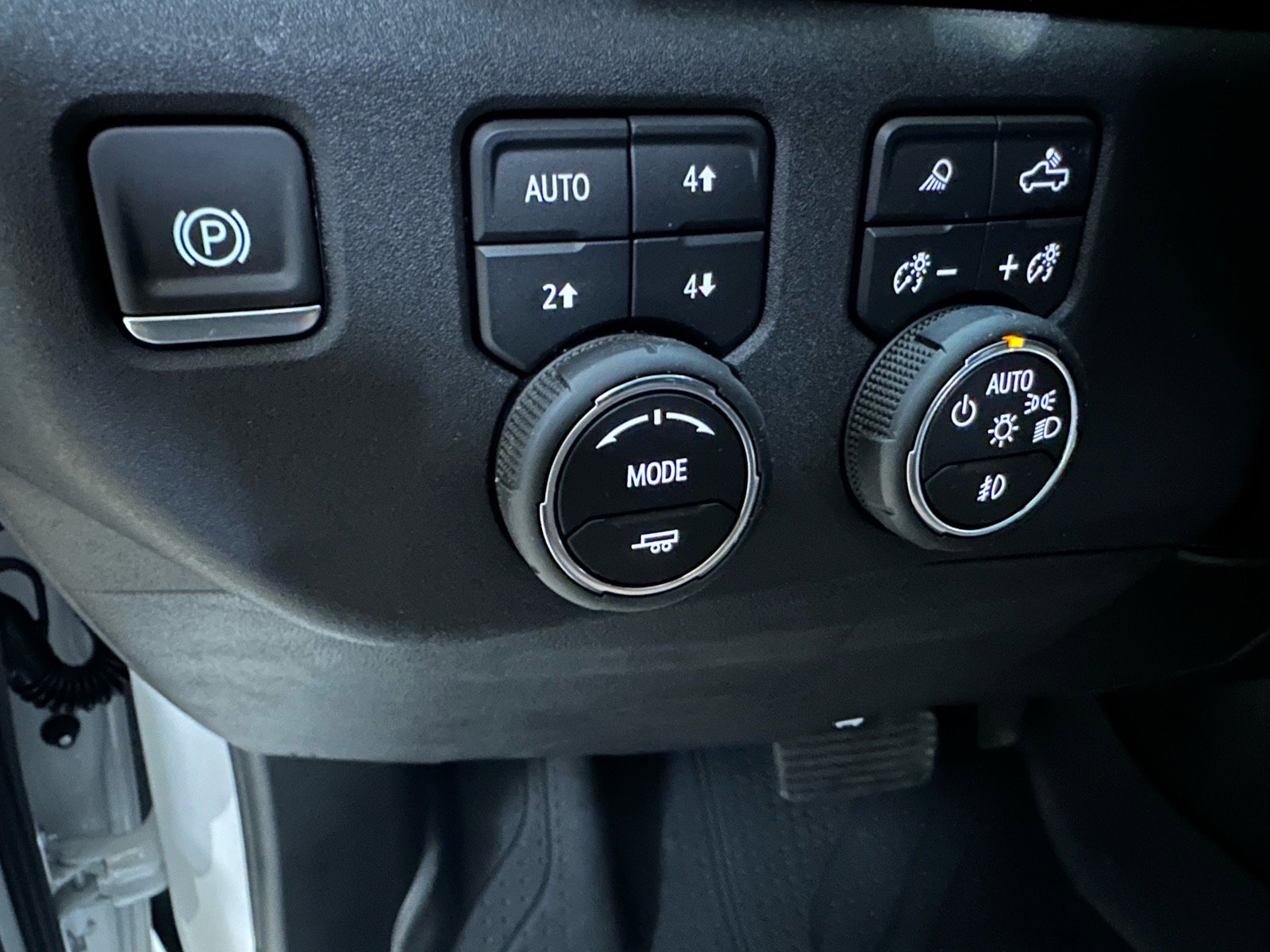 Used 2025 Chevrolet Silverado 1500 High Country w/ High Country Premium Package image 29