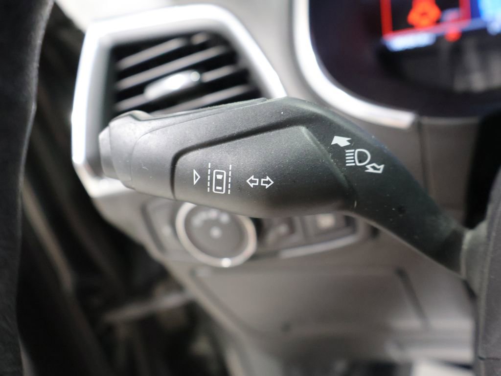 Used 2019 Ford Edge Titanium w/ Cold Weather Package AWD/4WD image 34