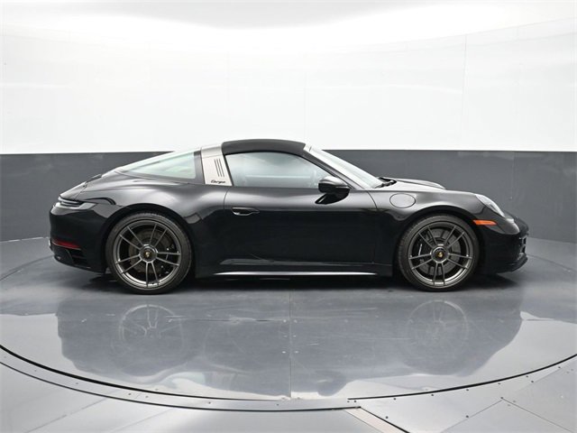 Used 2022 Porsche 911 50th Anniversary Edition image 28