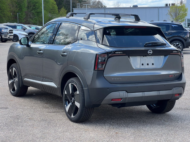 Used 2026 Nissan Kicks SR w/ Cold Weather Package AWD/4WD image 7