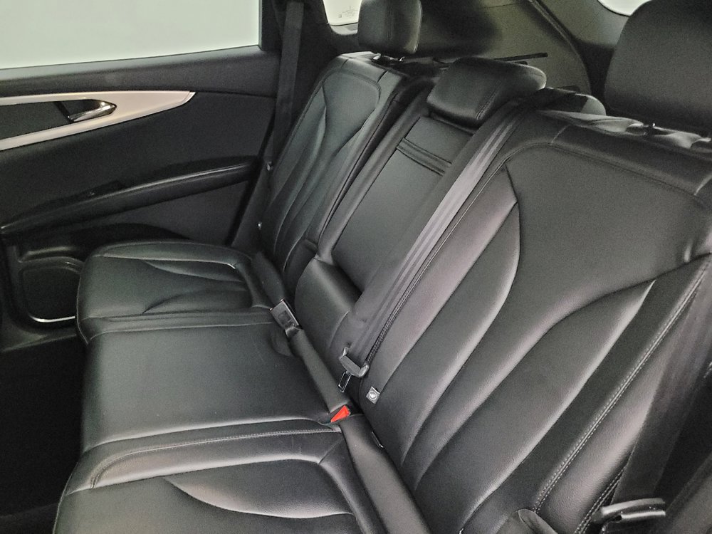 Used 2016 Lincoln MKX Premiere w/ Cargo Utility Package FWD image 18