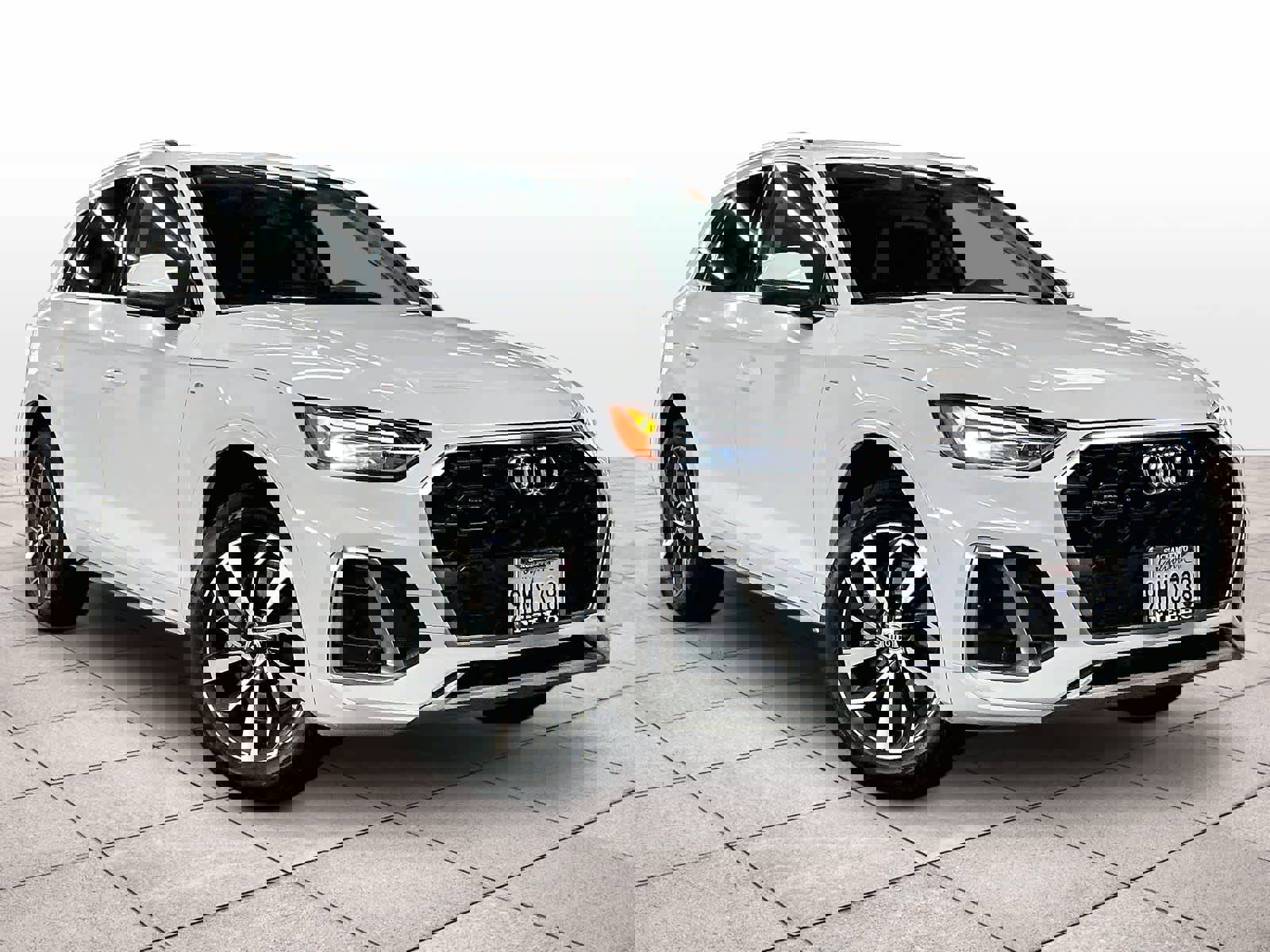 Used 2023 Audi Q5 2.0T Premium w/ Convenience Package image 2