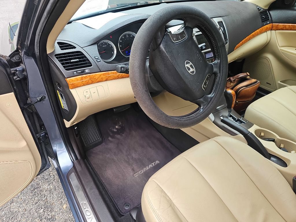 Used 2010 Hyundai Sonata Limited w/ Navigation Pkg 6 FWD image 12