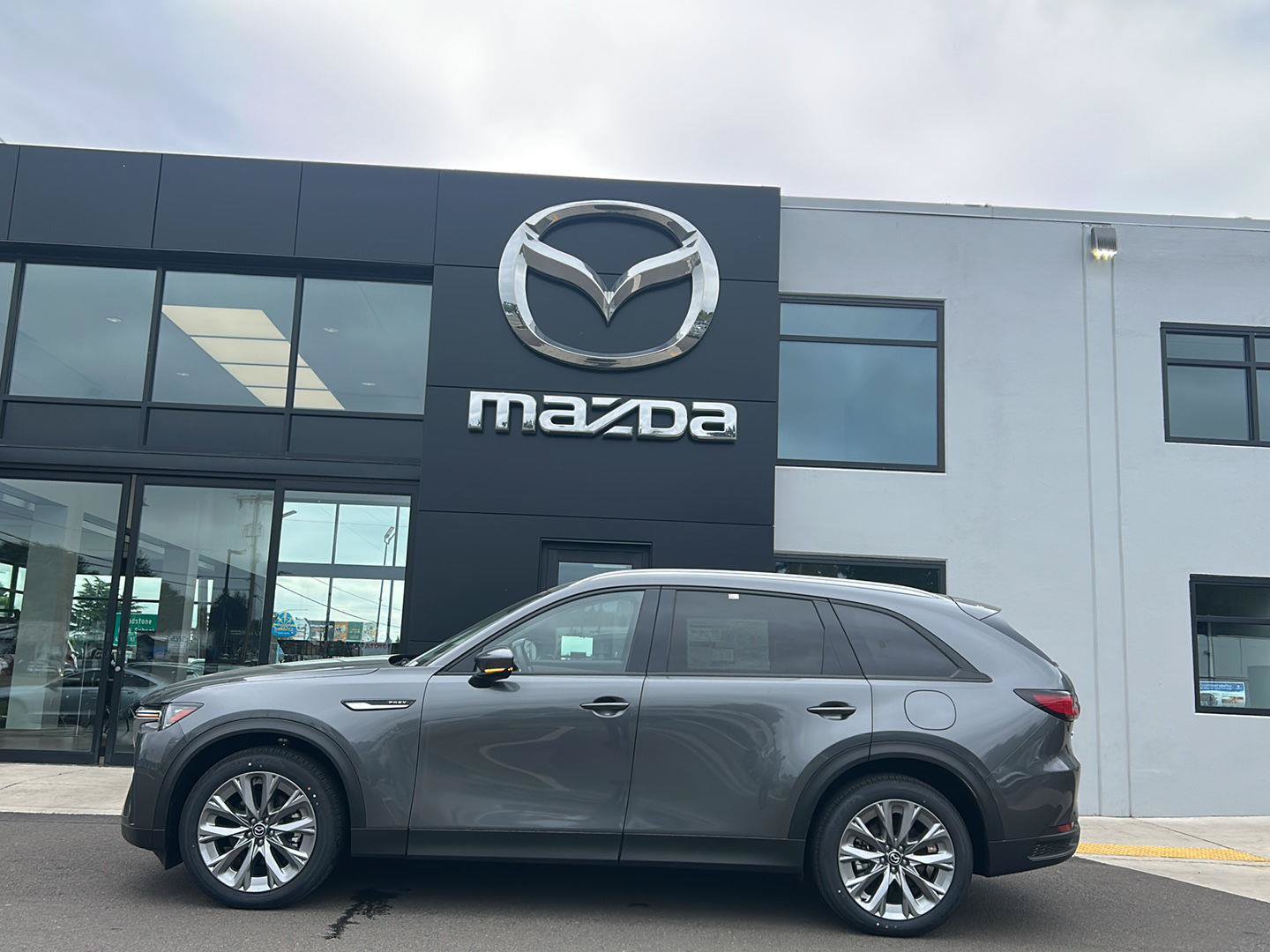 New 2026 MAZDA CX-90 Plug-In Hybrid w/ Preferred AWD/4WD image 1