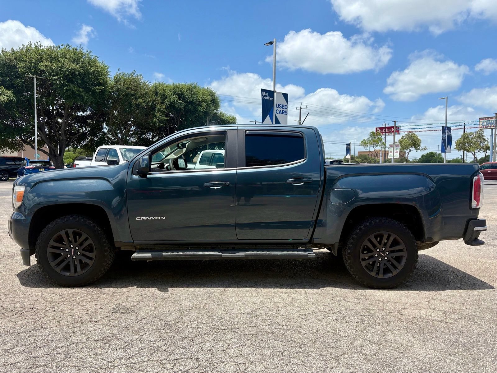 Used 2020 GMC Canyon SLE w/ Elevation Edition RWD image 4