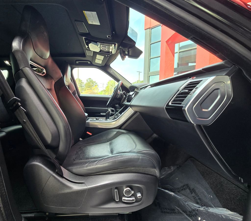 Used 2020 Land Rover Range Rover Sport SVR image 27