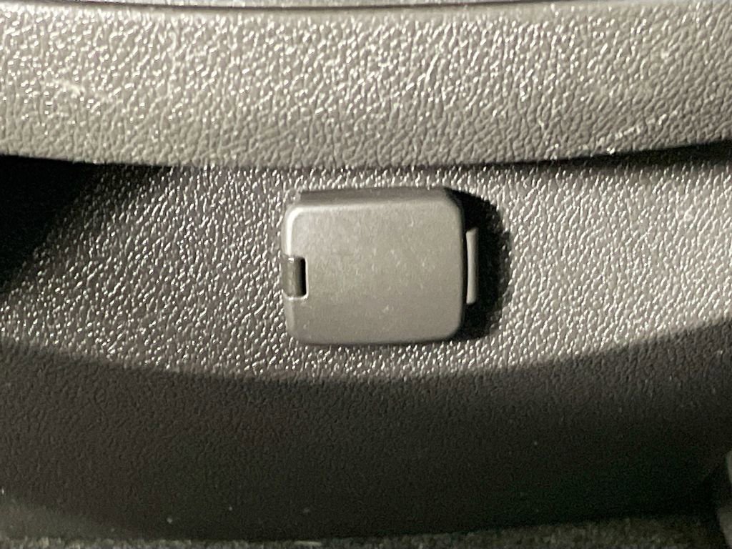 Used 2014 Ford Edge SEL w/ Equipment Group 202A image 28