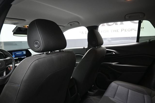 Used 2024 Chevrolet Trax LS w/ LS Convenience Package FWD image 25
