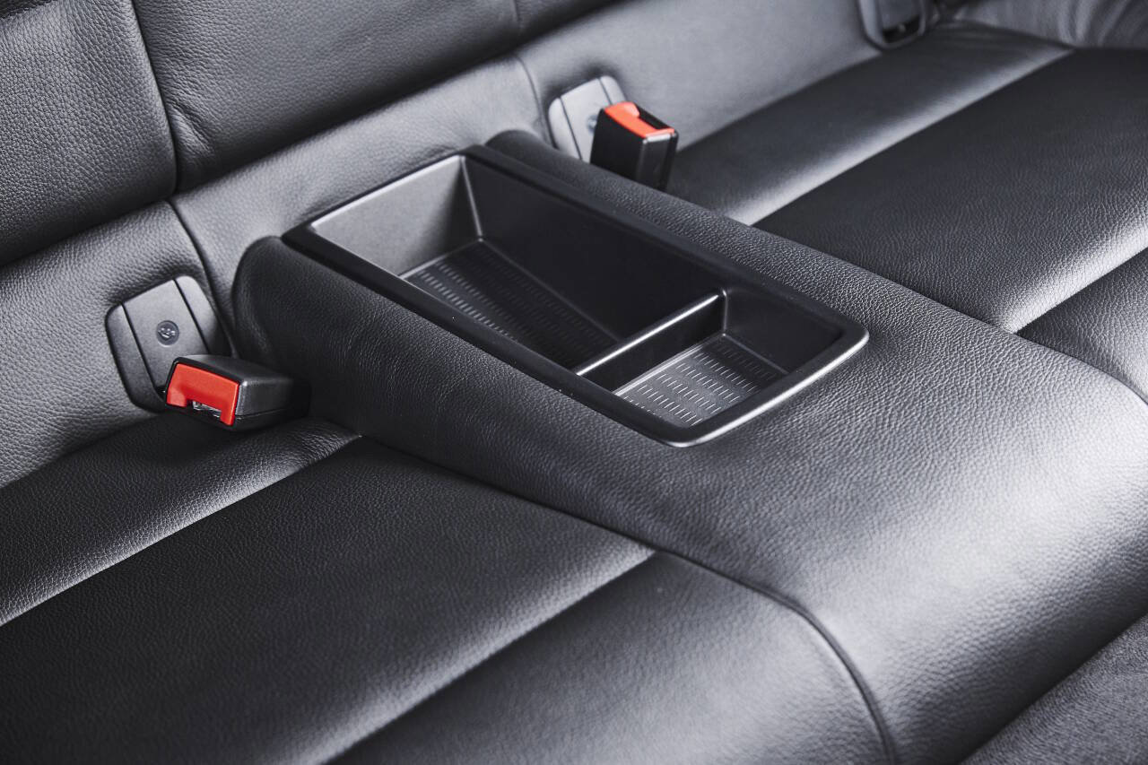 Used 2011 BMW 1 Series M image 49