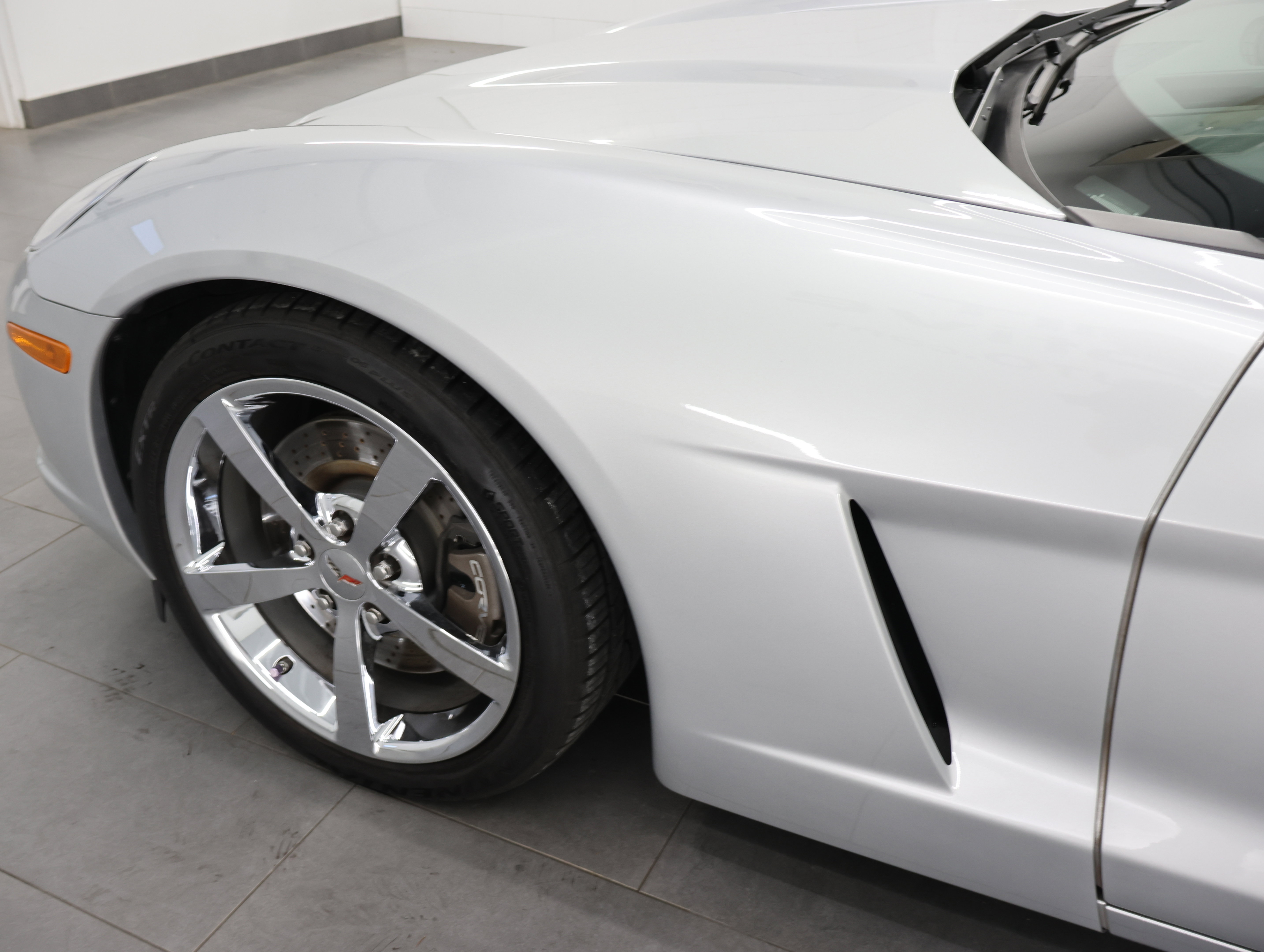 Used 2009 Chevrolet Corvette Coupe w/ Preferred Equipment Group RWD image 28