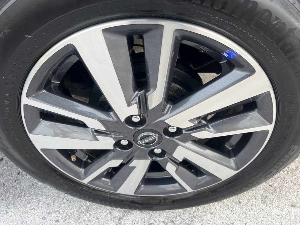 Certified 2023 Nissan Versa SV image 39