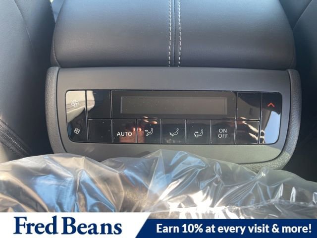 New 2026 Nissan Pathfinder SL image 12