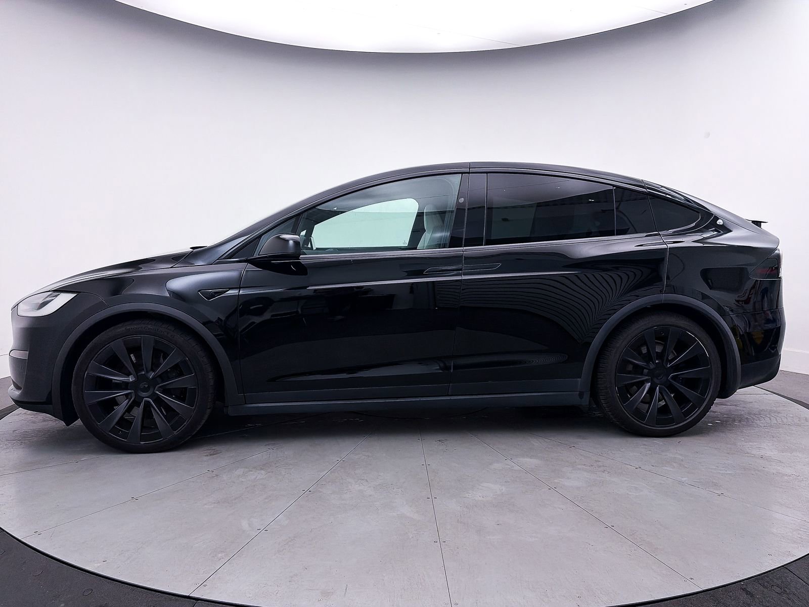 Used 2023 Tesla Model X Plaid image 38