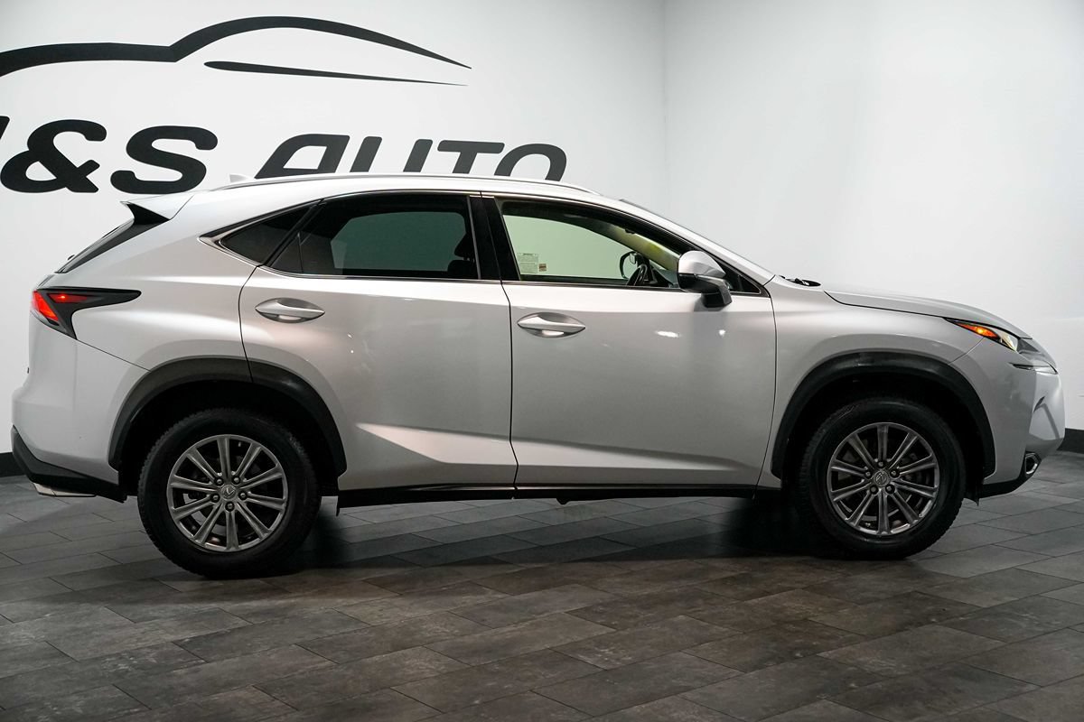 Used 2016 Lexus NX 200t FWD w/ Accessory Package image 8
