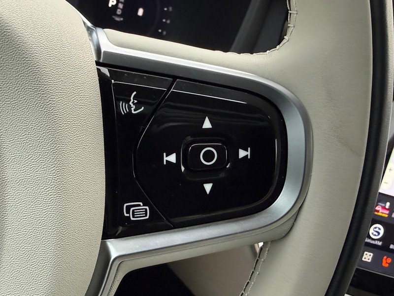 New 2026 Volvo V60 B5 Cross Country Plus w/ Climate Package image 13