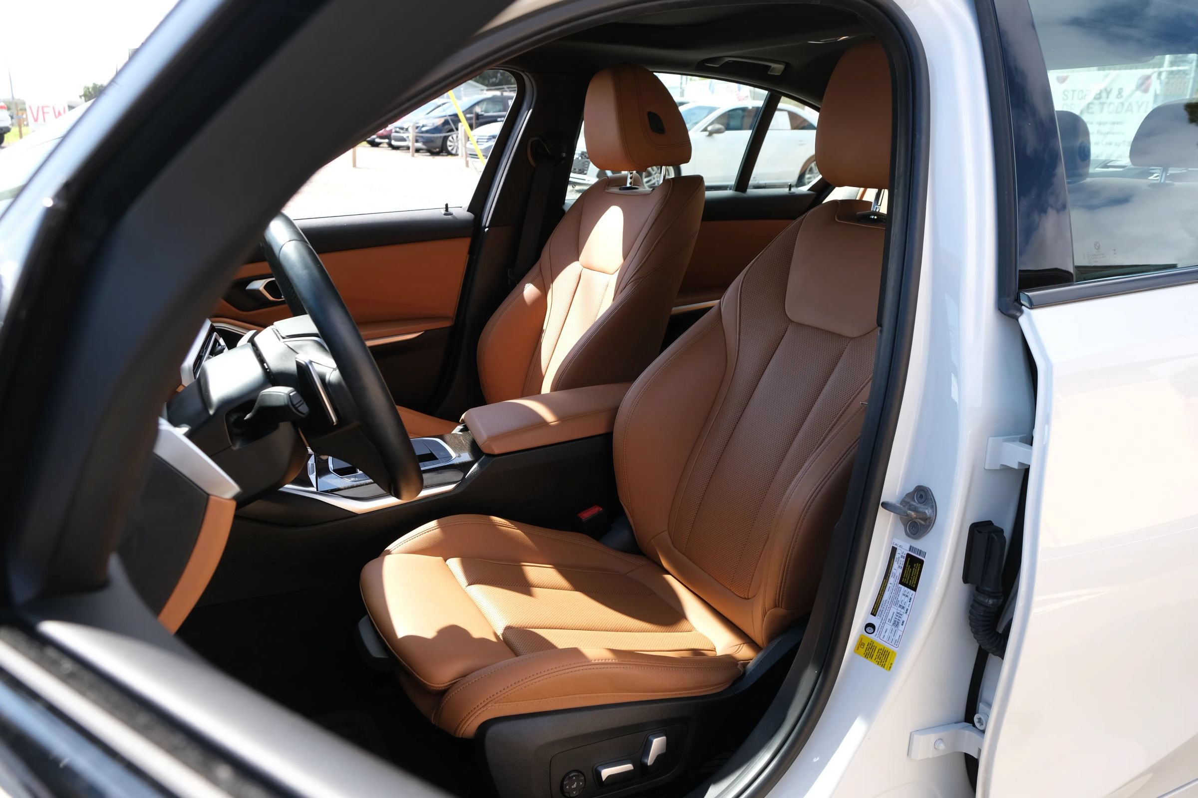 Used 2023 BMW 330i Sedan w/ Driving Assistance Package RWD image 9